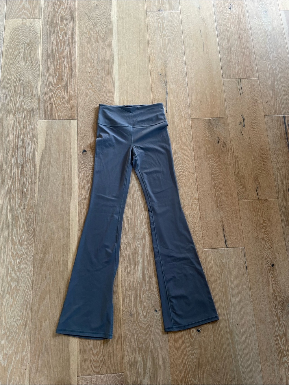 Athleta women’s Charcoal Gray Flare Leggings